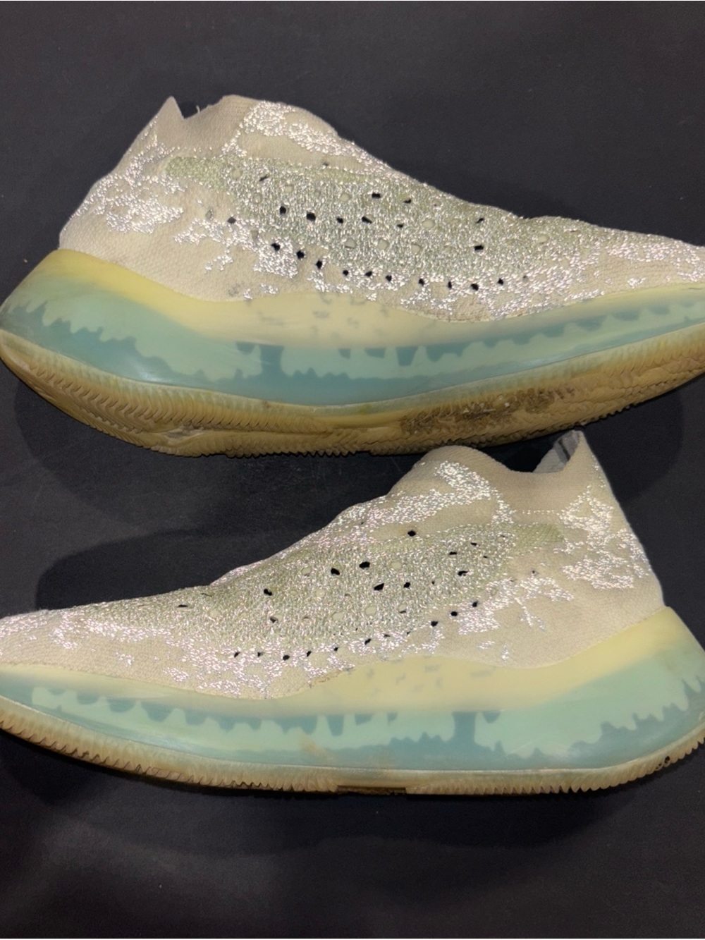 Yeezy Boost 380 Alien Blue Size 9 - Picture 2 of 6